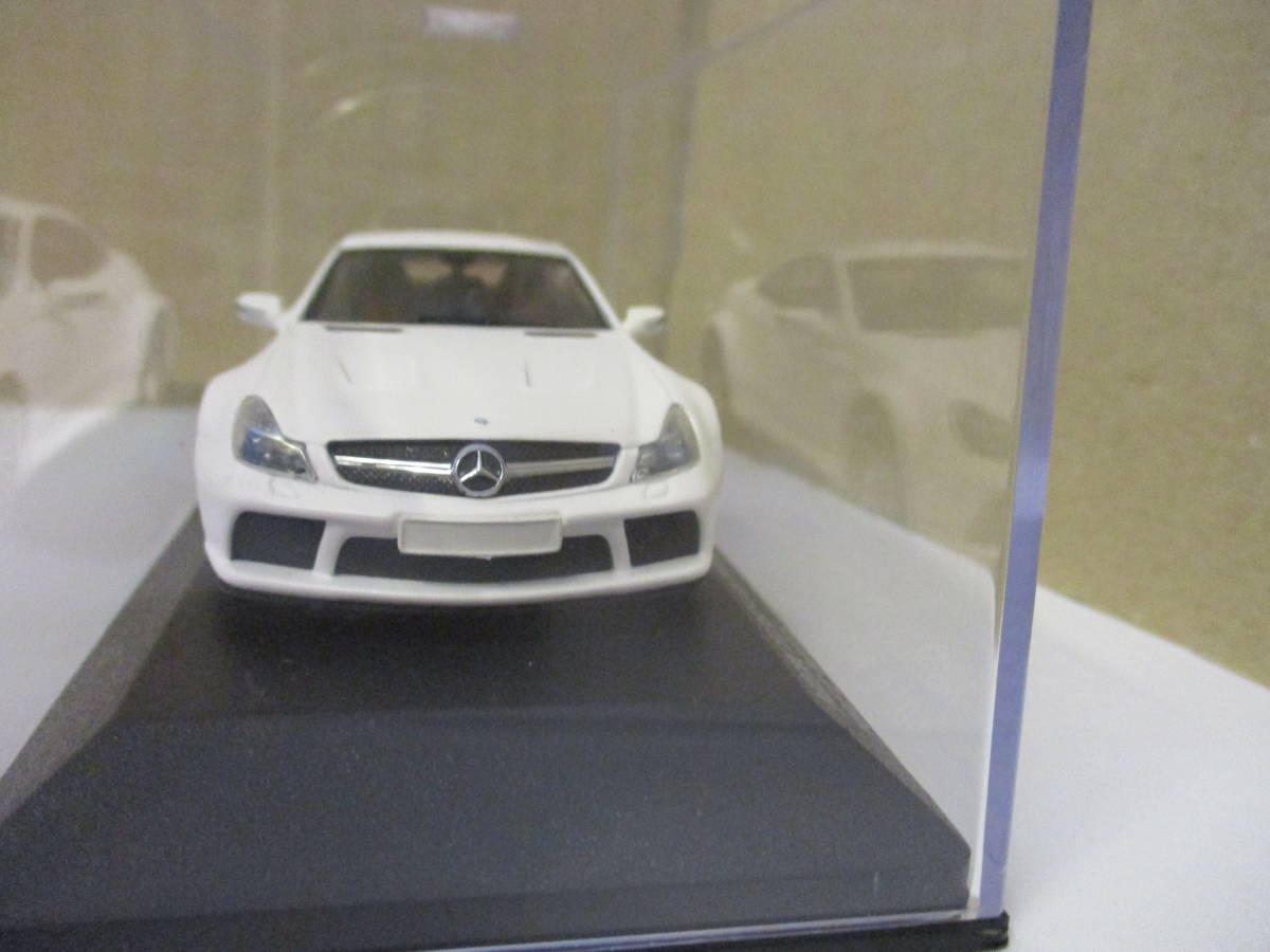 京商 20周年記念 限定 672台 メルセデス ベンツ SL65 AMG 2009 マット ホワイト ミニチャンプス 1/43 MERCEDES BENZ KYOSHO PMA_画像3