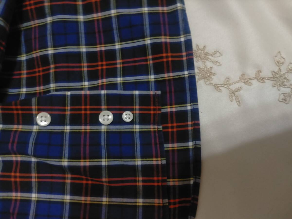 美品★ラルフローレン長袖シャツ(150)_替えボタンついております。