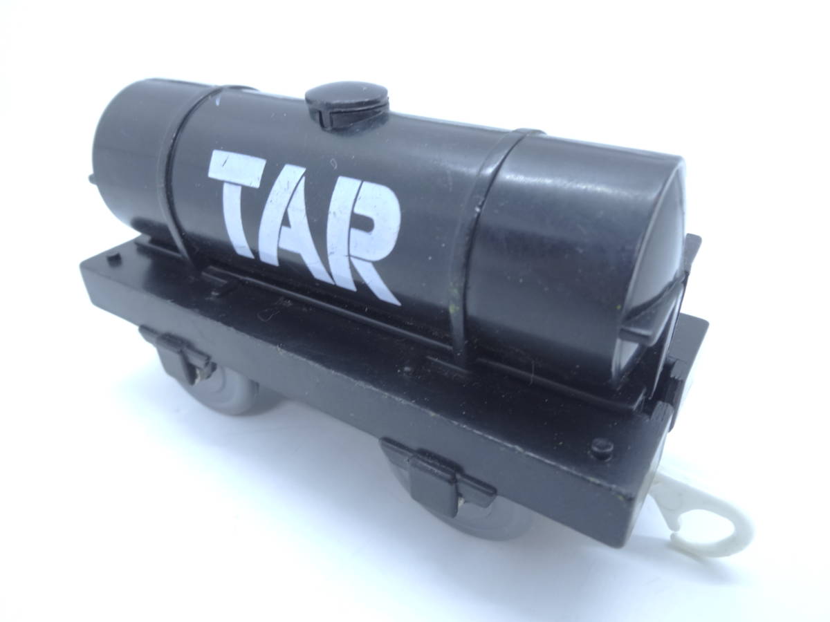 プラレール きかんしゃトーマス タンク車 黒 TAR USEDの画像2