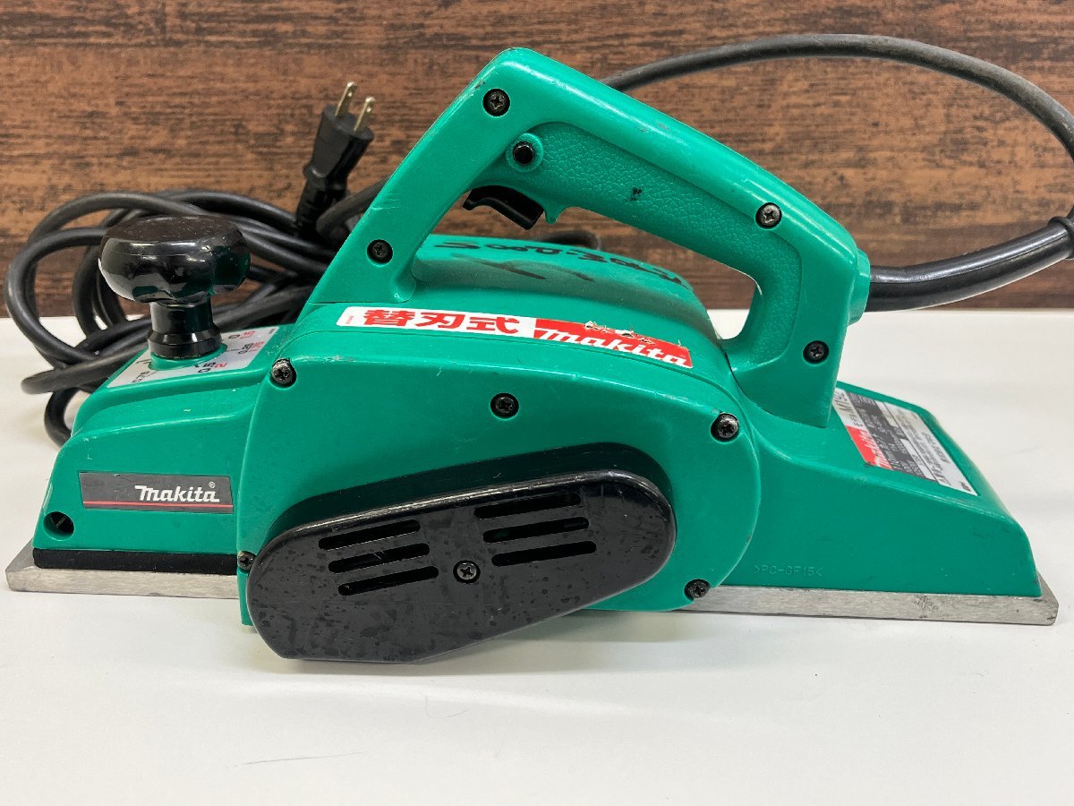 makita マキタ 110㎜電気カンナ M192 かんな 電動工具 替刃式 2007年製 中古_画像4