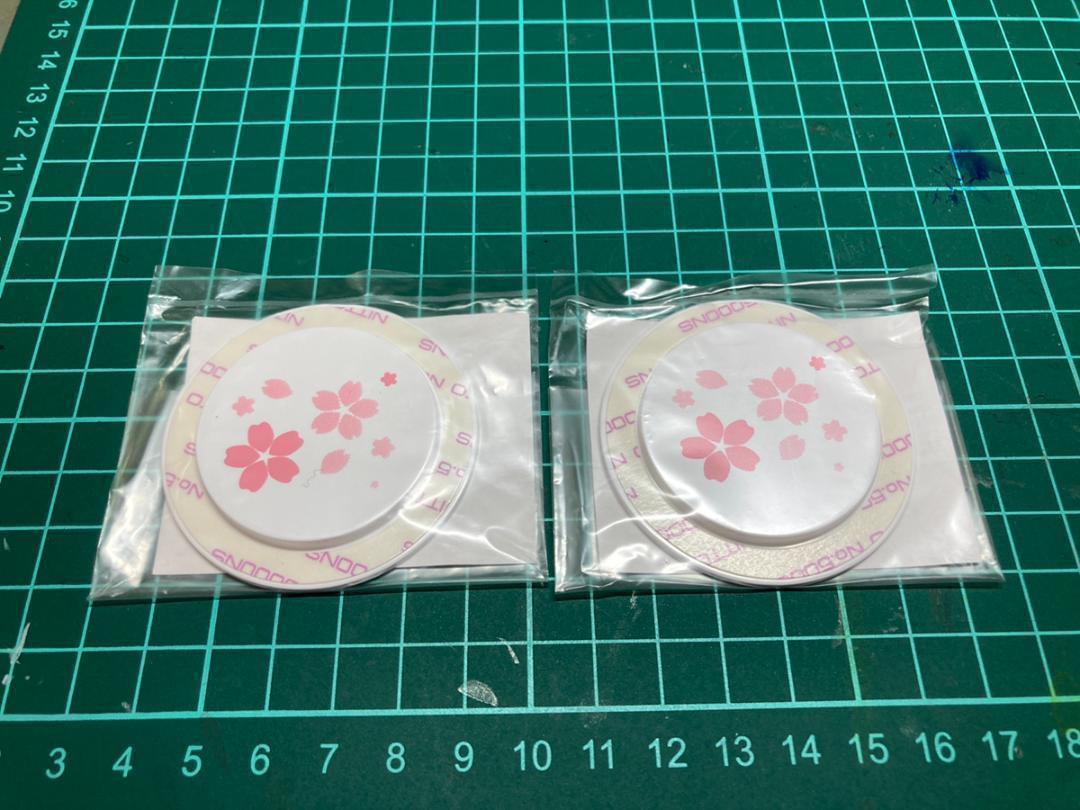 エンブレム キャップ 桜 cherry blossom 記念 所蔵 ナンバー プレート 穴 埋め 2枚 ホール_画像1