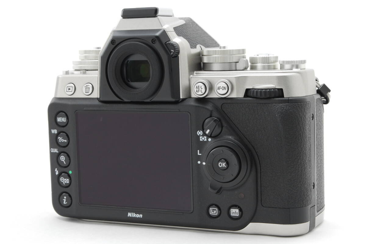 31400円 【ランクA】 ニコン Nikon Df ボディ シルバー 元箱 31400円 【ランクA】 ニコン Nikon Df ボディ シルバー 元箱