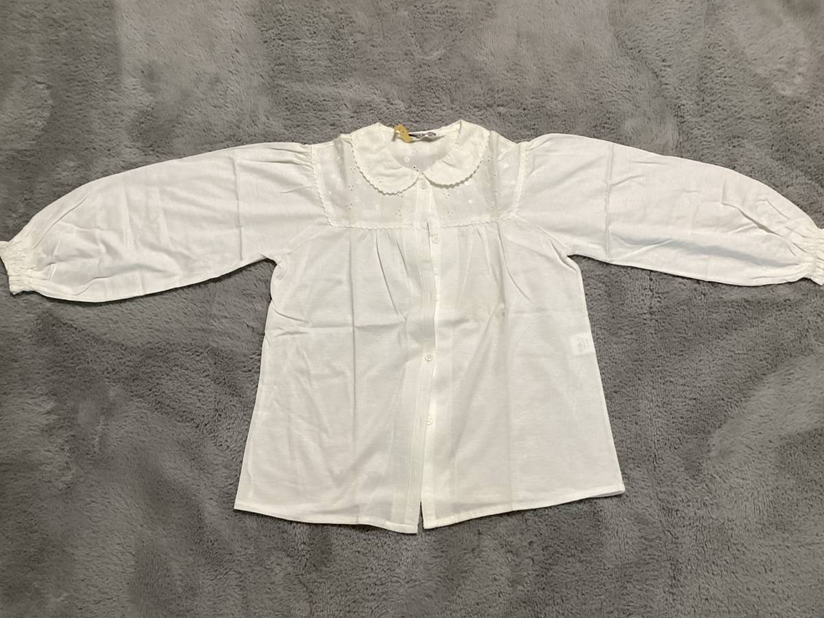 白シャツ　　130センチ　　柔らかい素材　ゴム袖口_画像1
