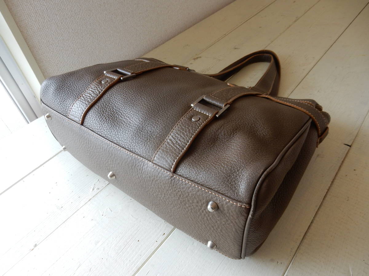 本革☆Les sacs Adam(ルサックアダム)☆A4対応☆レザー肩掛けOK☆トートバッグ トープブラウン(金具シルバー)_角部分