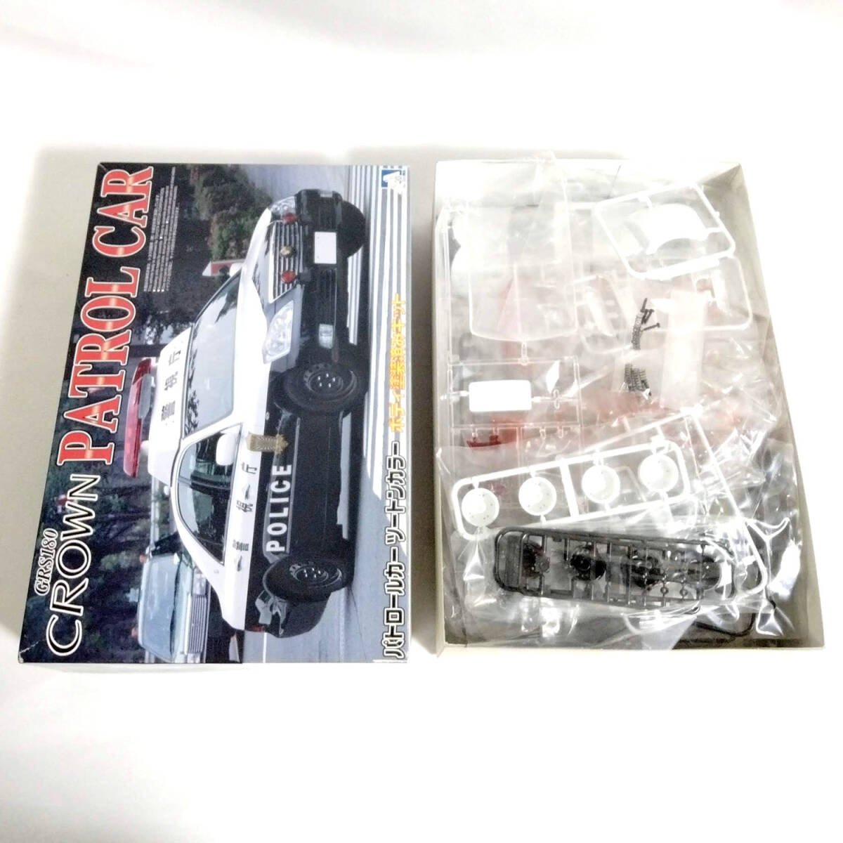 未組立品!! GRS180 CROWN PATROL CAR パトカー ツートンカラー クラウン プラモデル_画像2