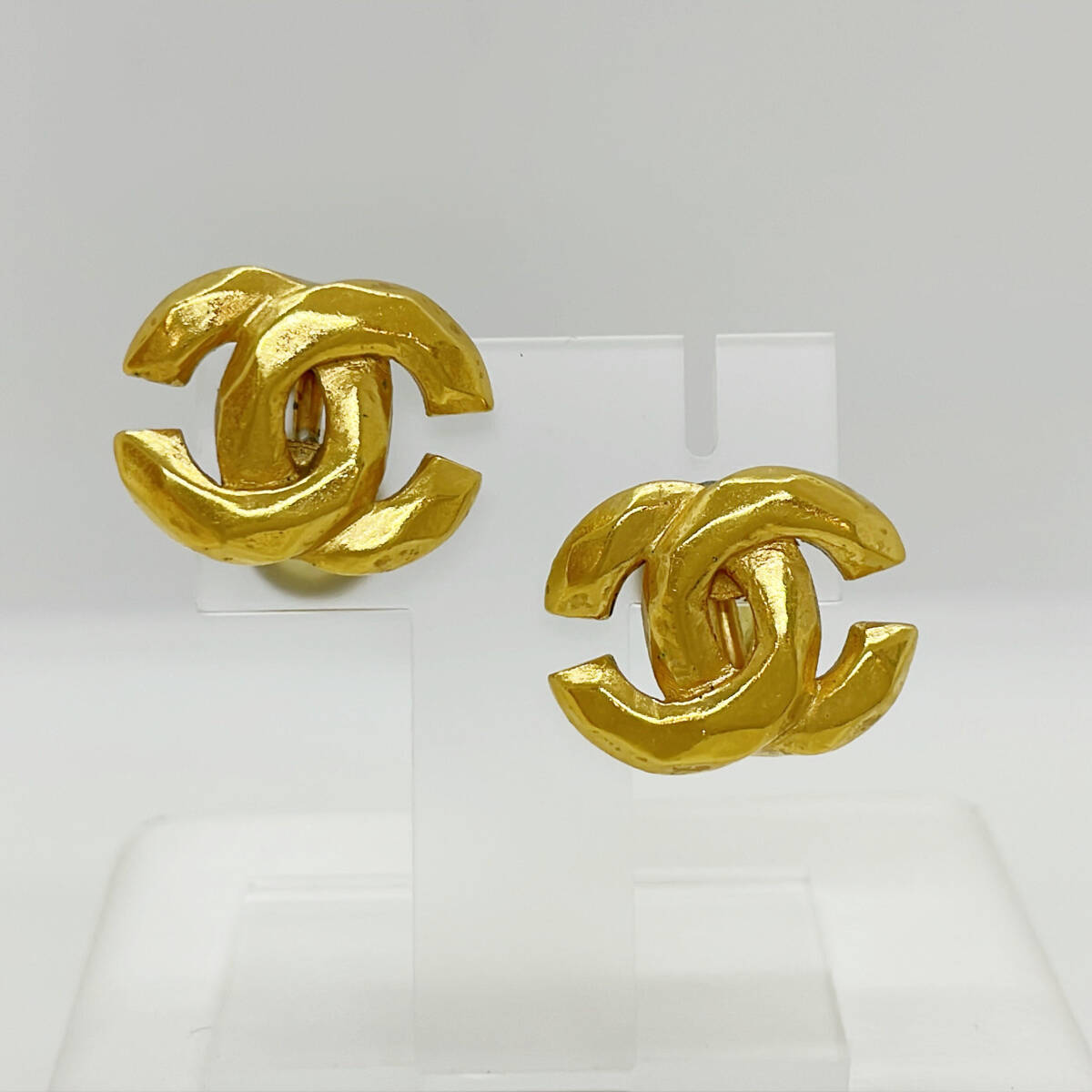 CHANEL(シャネル) ピアス ココマーク ゴールド / 難あり