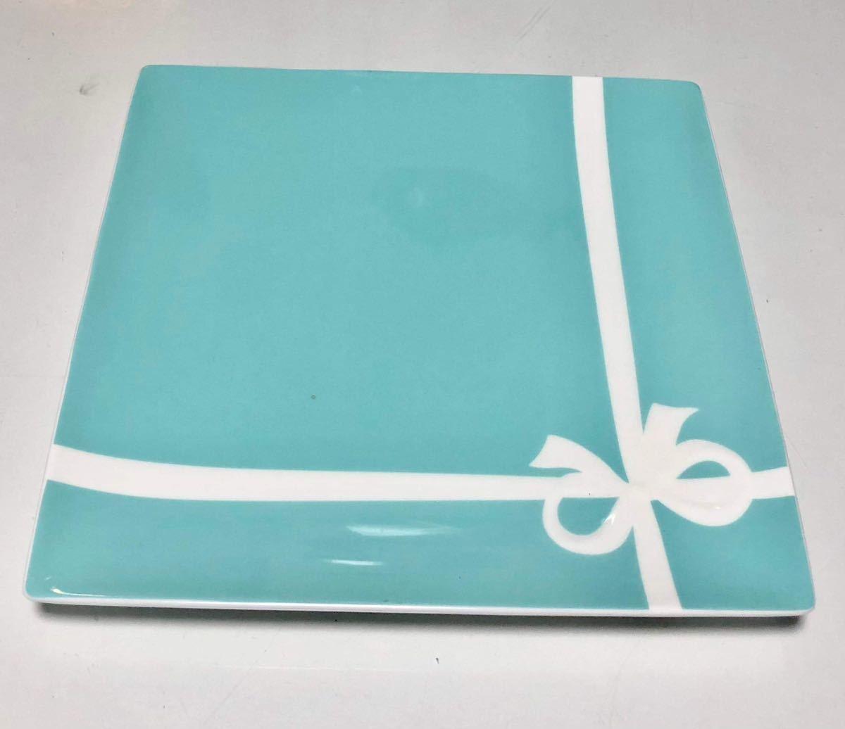 BIG SALE ★★おすすめ★★ Tiffany & Co USED PLATES (6pcs Set )ティファニー ブルーボックスプレート洋食器 皿 6枚セット中古です。