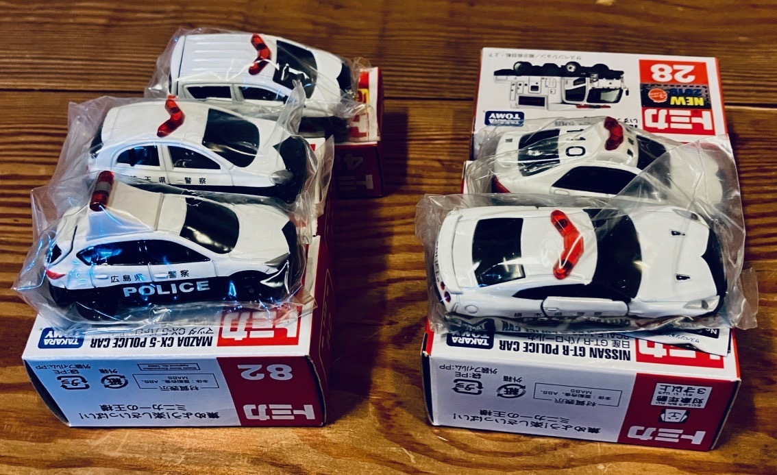 TOMICA トミカ 赤箱 絶版 廃盤 希少 レア パトカー 入手困難 TOMICA トミカ 赤箱 絶版 廃盤 希少 レア パトカー 入手困難