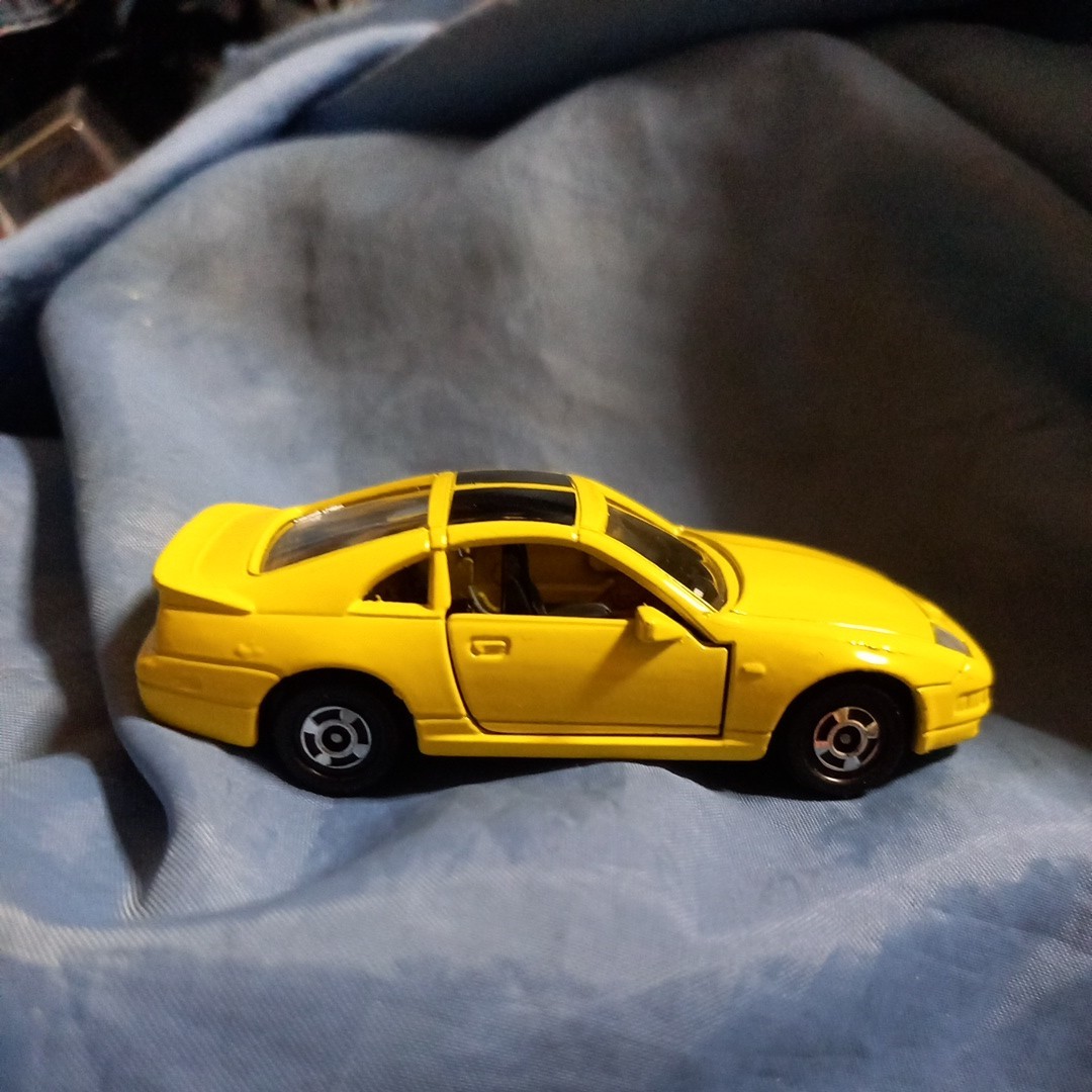トミカ ニッサン フェアレディZ 300ZX 日本製 黄色 黒シート _画像4