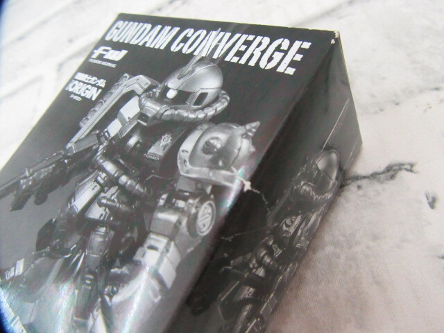 ○ 未開封 FW GUNDAM CONVERGE 機動戦士ガンダム THE ORIGIN MS-06S シャア専用ザクII フル装備[劇場限定メタリックVer.] _画像5