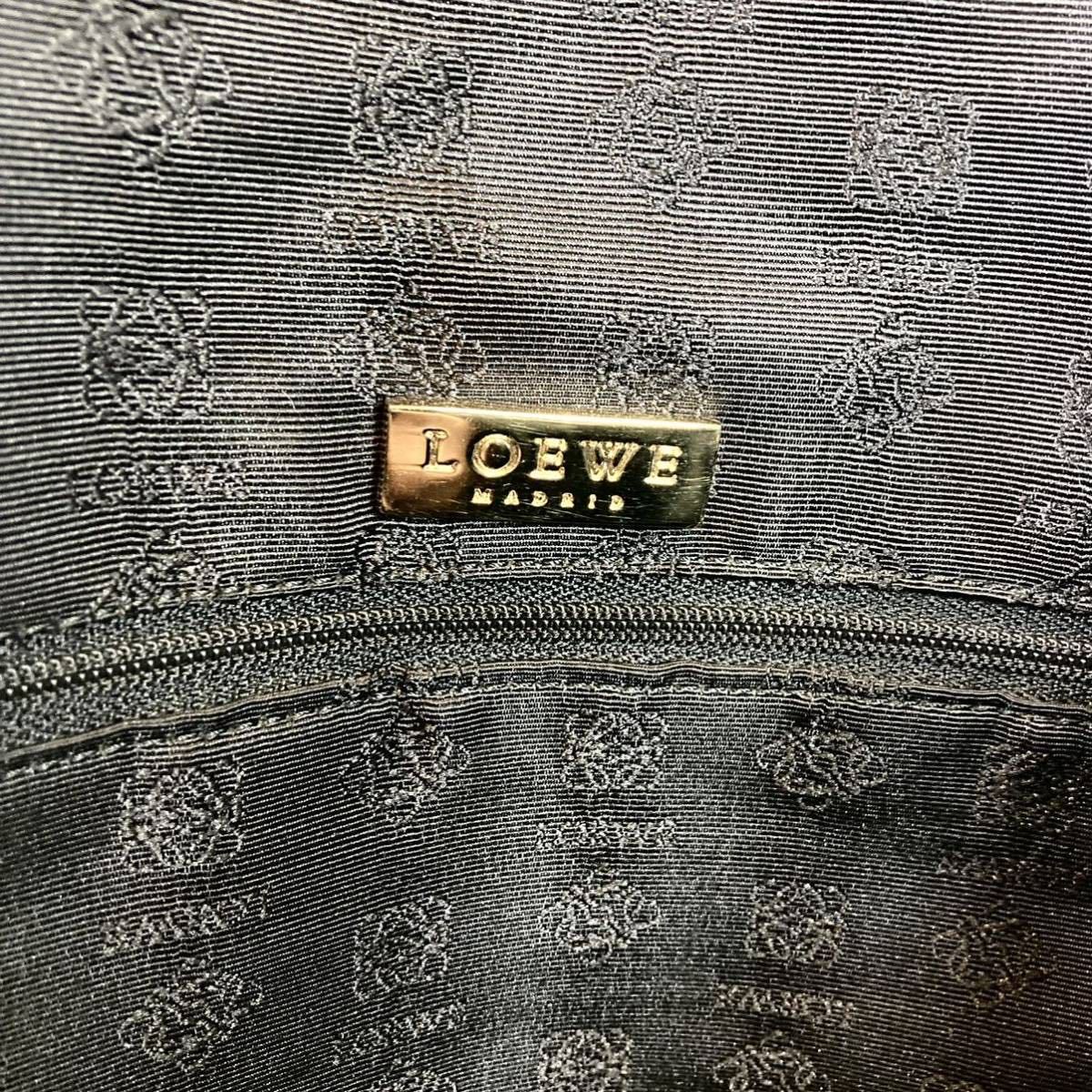 1円【美品 入手困難】ロエベ LOEWE トートバッグ　ナッパレザー メンズ ビジネスバッグ 大容量 A4◎ 肩掛け◎ 黒 本革 レザー ロゴ 刻印_画像9