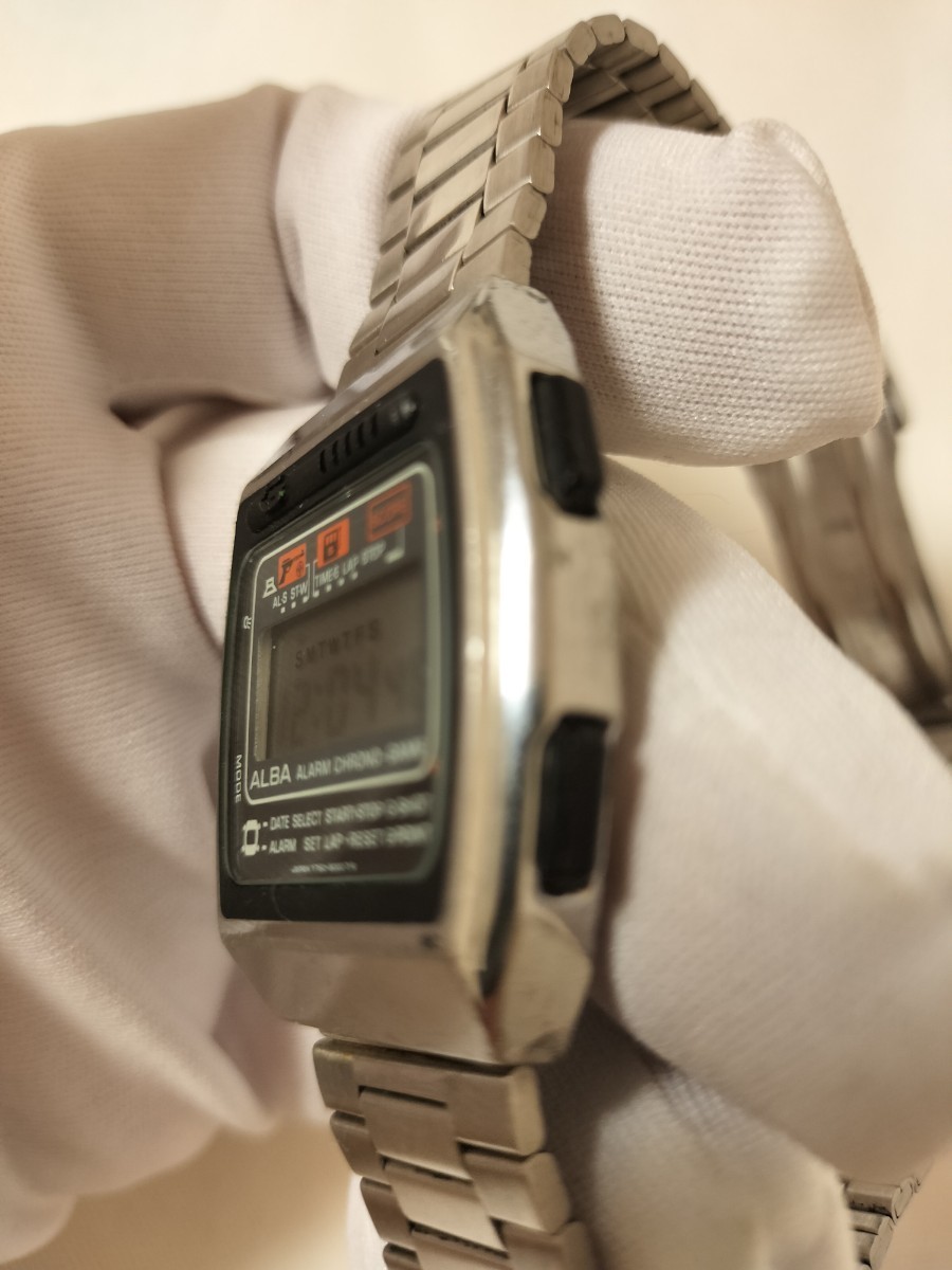 最旬ダウン SEIKO ALBA アラーム アルバ セイコー Y761-5010 CHRONO-GAME アルバ