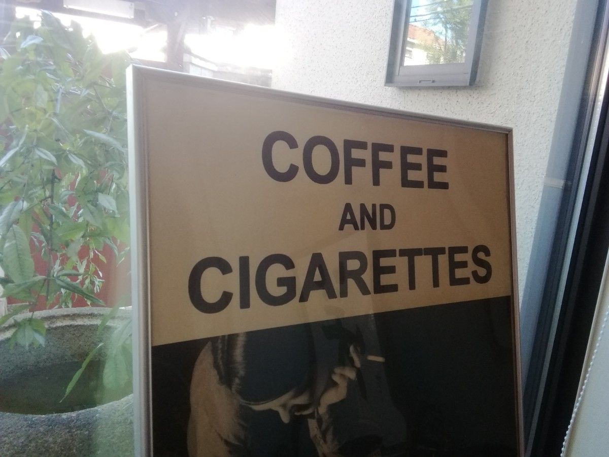 コーヒー＆シガレッツ　COFFEE and CIGARETTES　ジム ジャームッシュ　　額装 ポスター 74cm×51.3cm