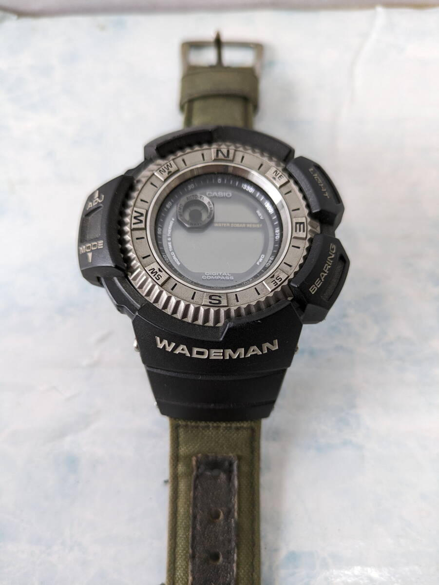 【1412レ】腕時計　G-SHOCK　DW-9800　1869　CASIO　WADEMAN　時計　電池切れ_画像2