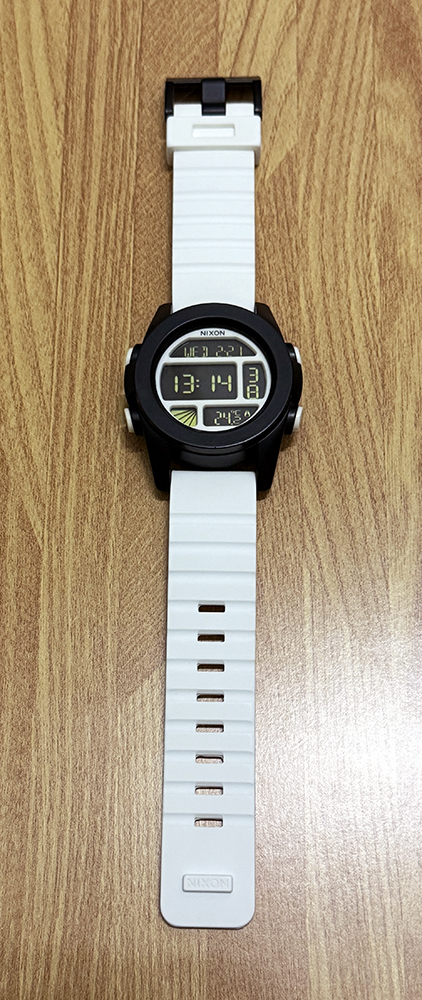 【激レアカラー！美品！】NIXON　デジタル腕時計 UNIT　NA197127　ニクソン　ユニット_前面 ベルトは真っ白です