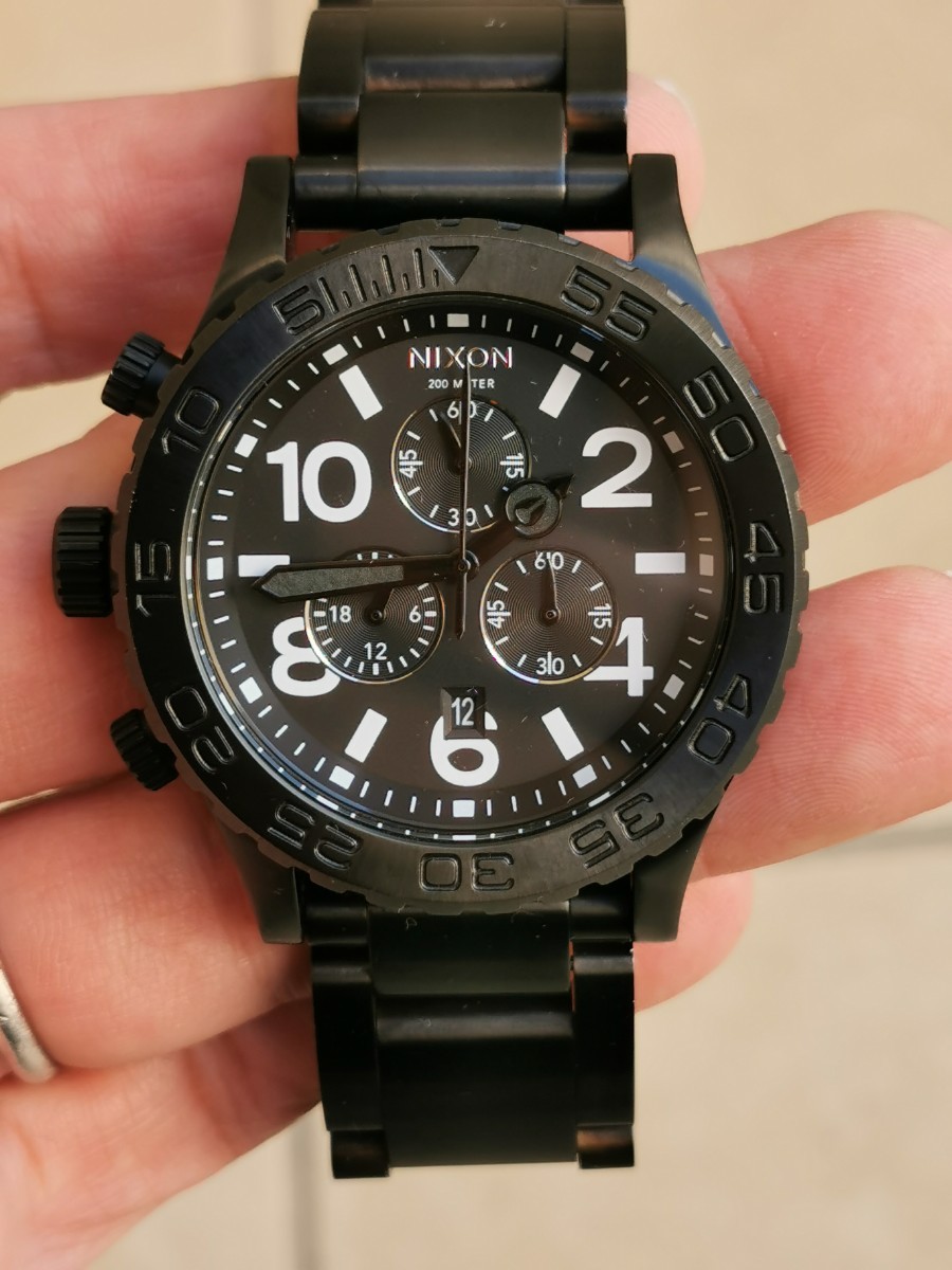ニクソンのマブいマットブラックなメンズ腕時計 左利き右腕用 レディースも可_画像4