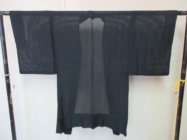 1円 良品 正絹 長羽織 絽 アンティーク 黒 紋なし 無地 男性用 単衣 身丈100cm 裄65cm【夢職】★★★_画像2