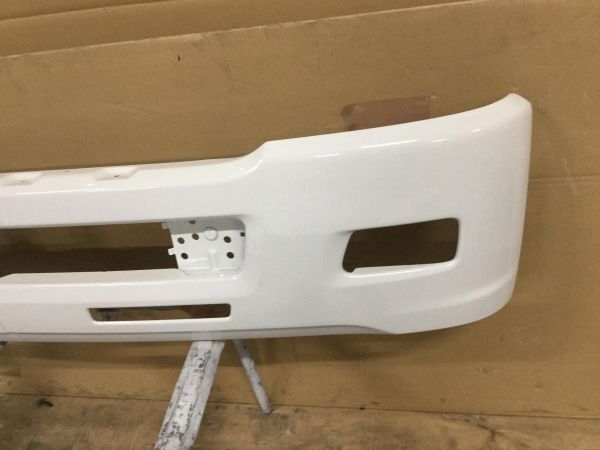  Isuzu Forward original front bumper air dam attaching \'07 on and after wide width white [ Okinawa * remote island * gome private person delivery un- possible ]