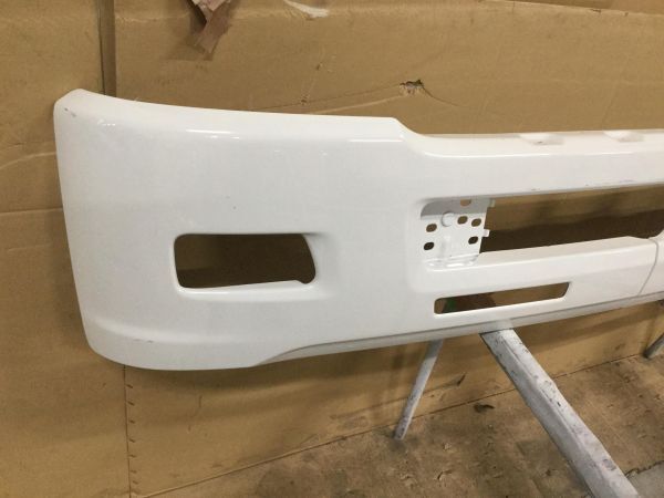  Isuzu Forward original front bumper air dam attaching \'07 on and after wide width white [ Okinawa * remote island * gome private person delivery un- possible ]