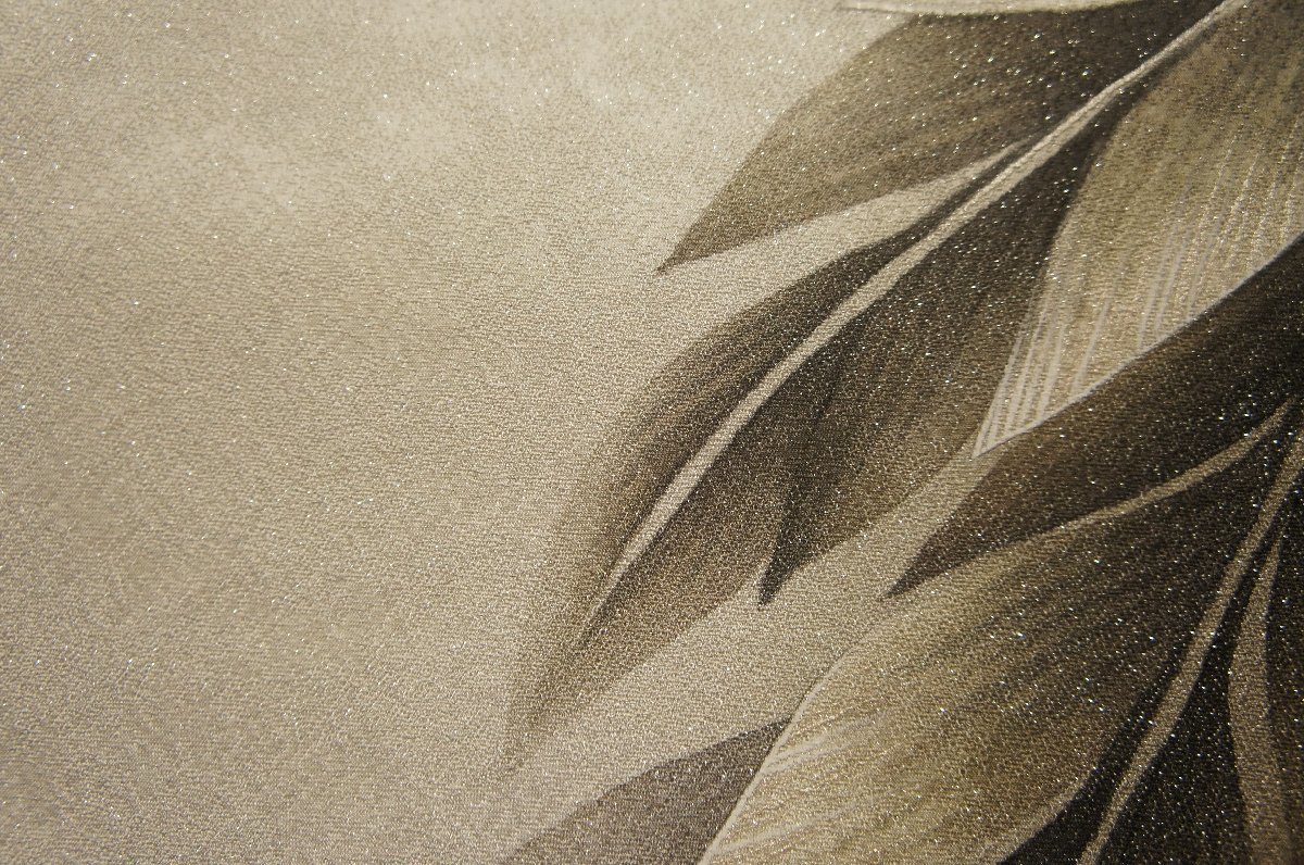 [ silver flower .] thread ground ash white color silver thread entering . charcoal color silver thread entering hand .. leaf pattern not yet have on double-woven obi [O14852]
