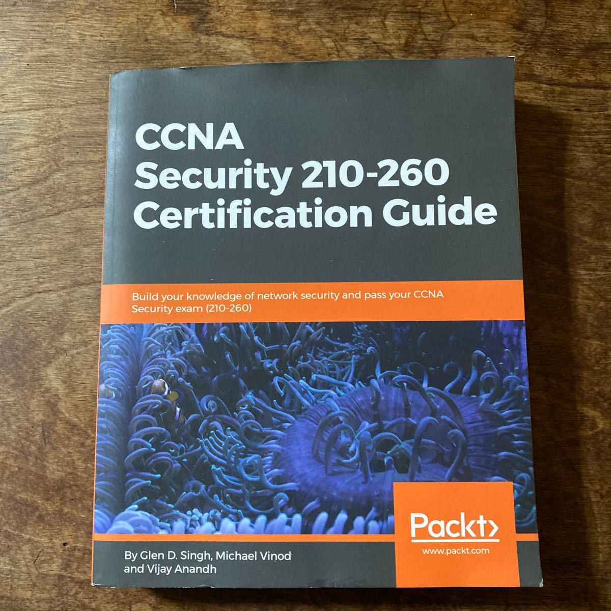 CCNA Security 210-260 Certification Guide 洋書_画像1
