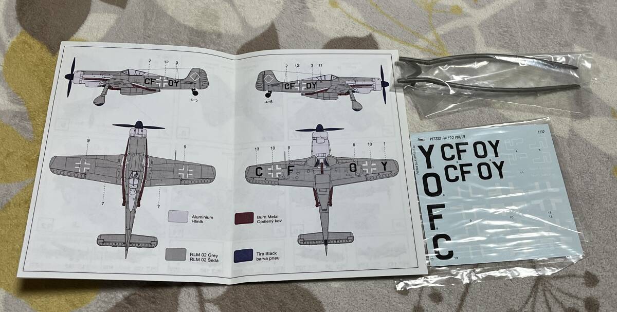 絶版・超美品！！★大変貴重な1/32フルレジン改造キットです。「プラネットモデル1/32FW190C　V-18/U1カンガルー」の出品です。★_綺麗なカラー図・デカールが付きます