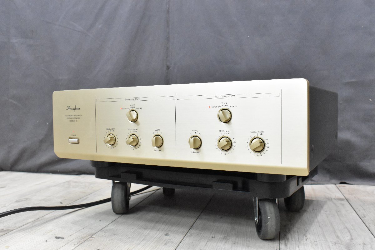 ◇p480 中古品 Accuphase アキュフェーズ プリアンプ F-20_画像1