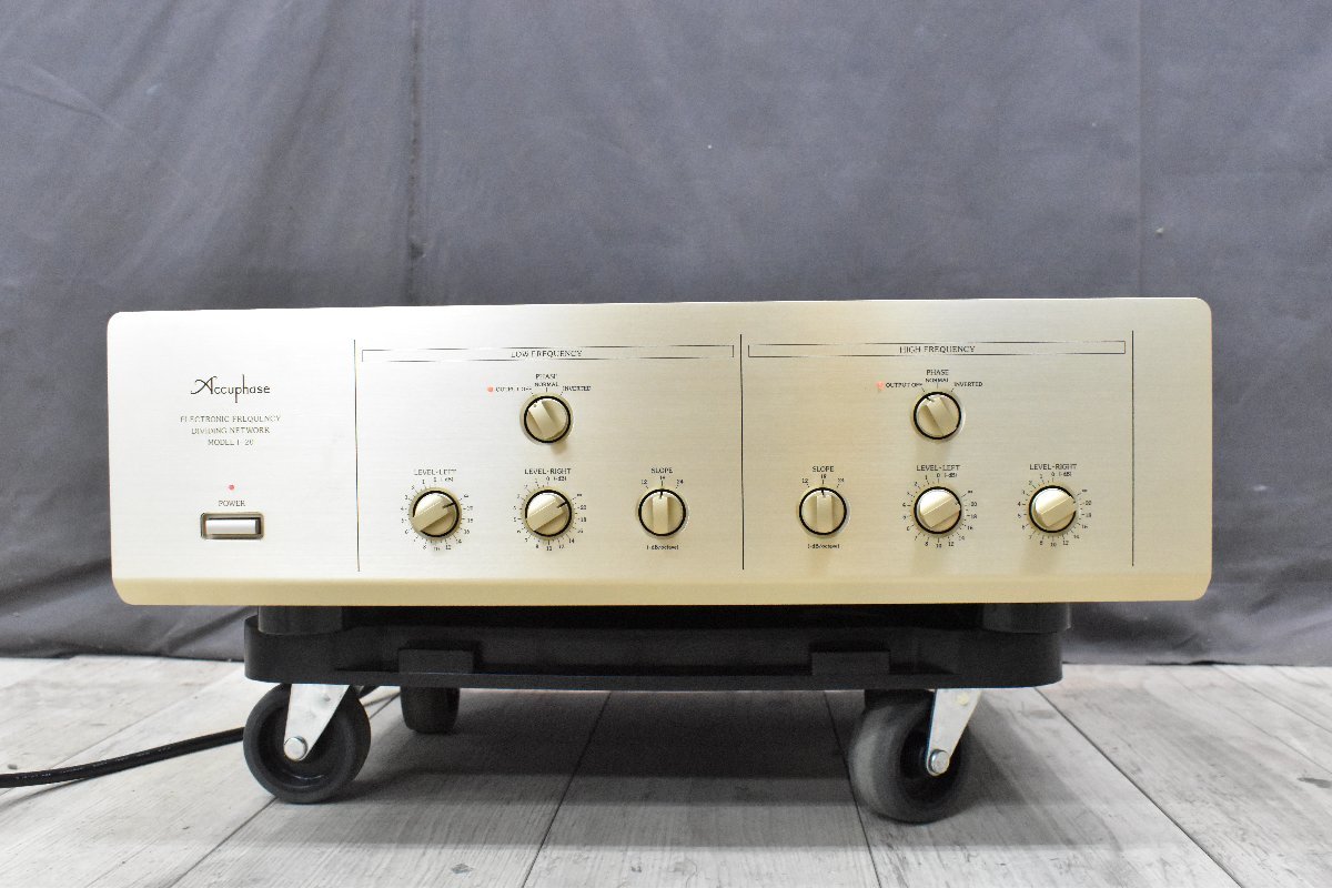 ◇p480 中古品 Accuphase アキュフェーズ プリアンプ F-20_画像2