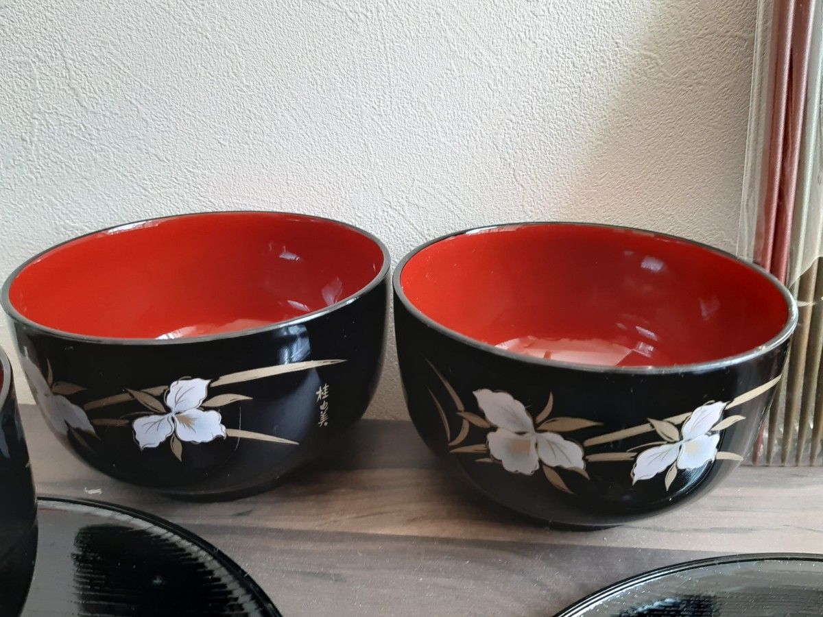 新品 31点セット 桂由美 金沢産の漆器セット 宴席 会席 茶席 新品 31点セット 桂由美 金沢産の漆器セット 宴席 会席 茶席