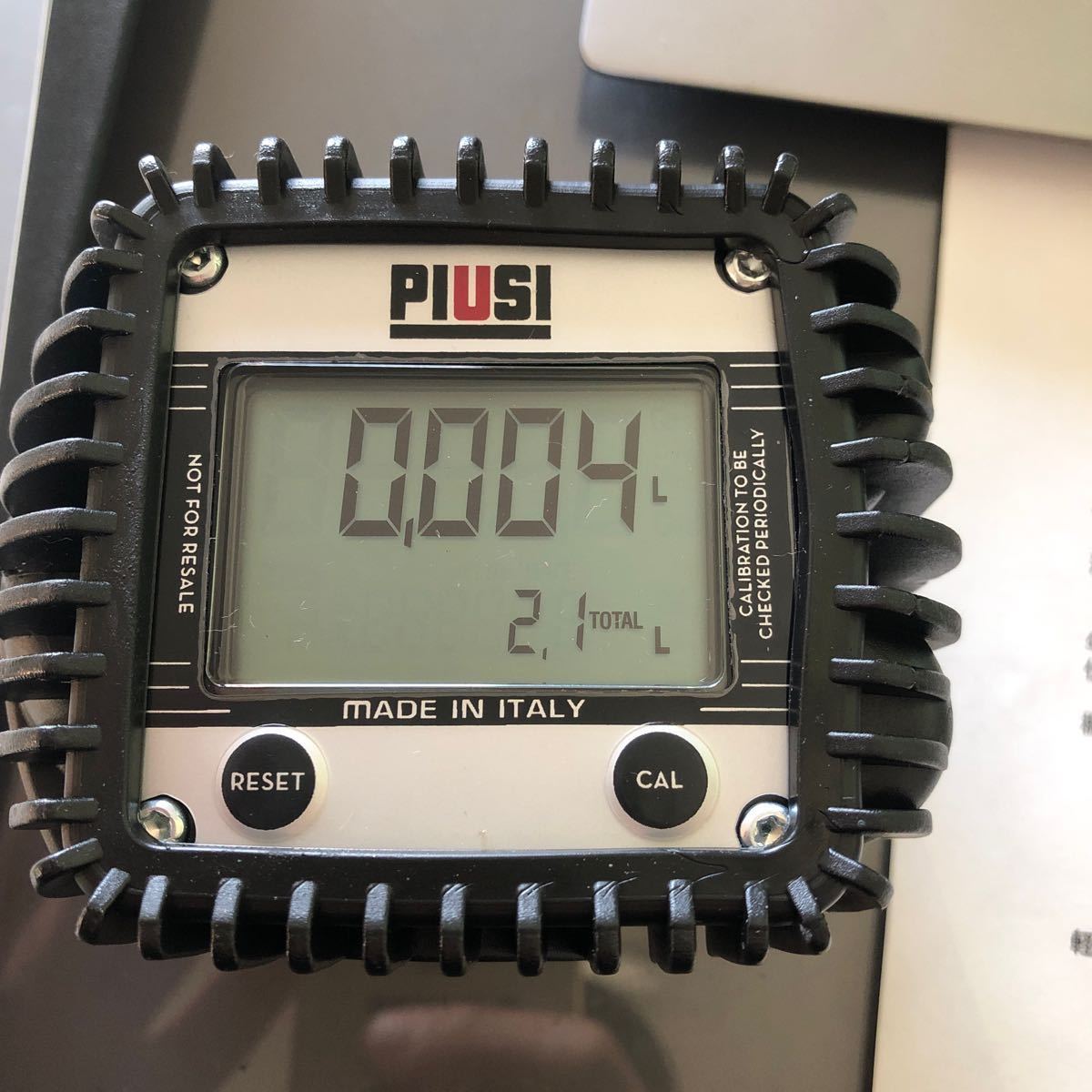 流量計　デジタル 乾電池式　PIUSI デジタル流量計