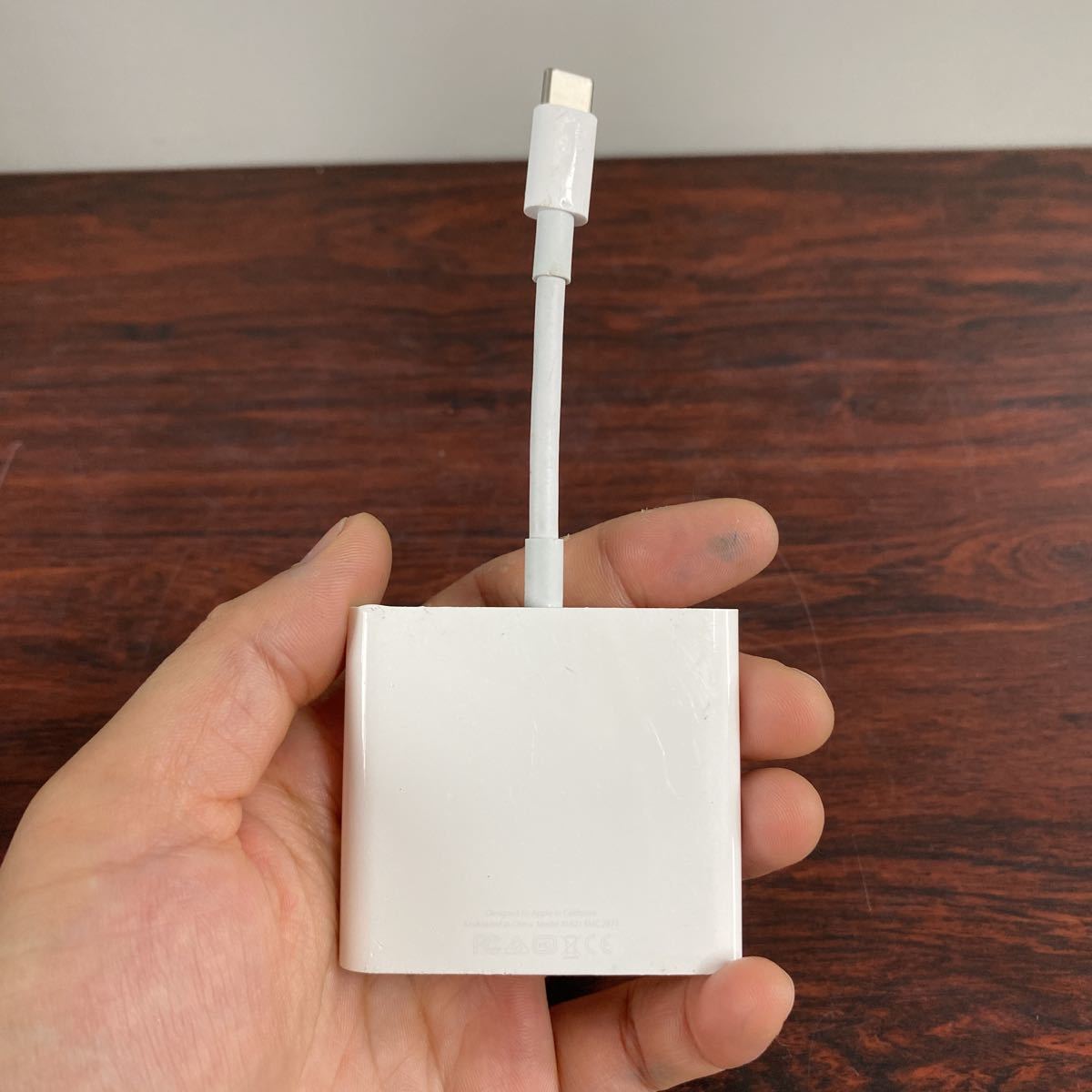 A1706)動作確認済　Apple USB-C Digital アダプタ A1621 ホワイト_画像2