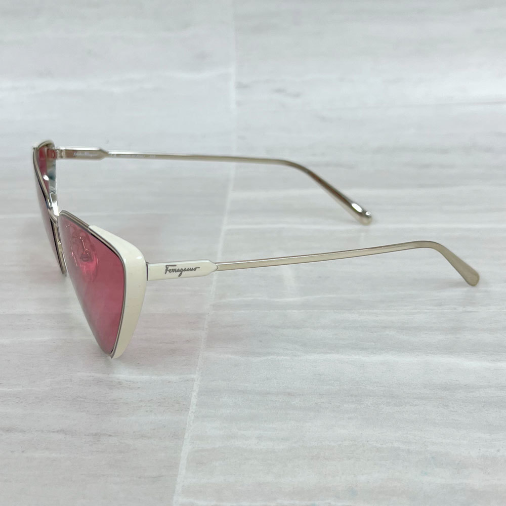 1円～！【71458-4BS】 未使用・アウトレット処分品 Salvatore Ferragamo/フェラガモ サングラス SF206S 728575 金×アイボリー イタリア製_画像3