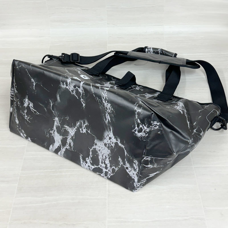 【NF-33】中古 BILLABONG ビラボン ウェットバッグ WET BAG 防水 バッグ ターポリントートバッグ ショルダーストラップ付きの画像3