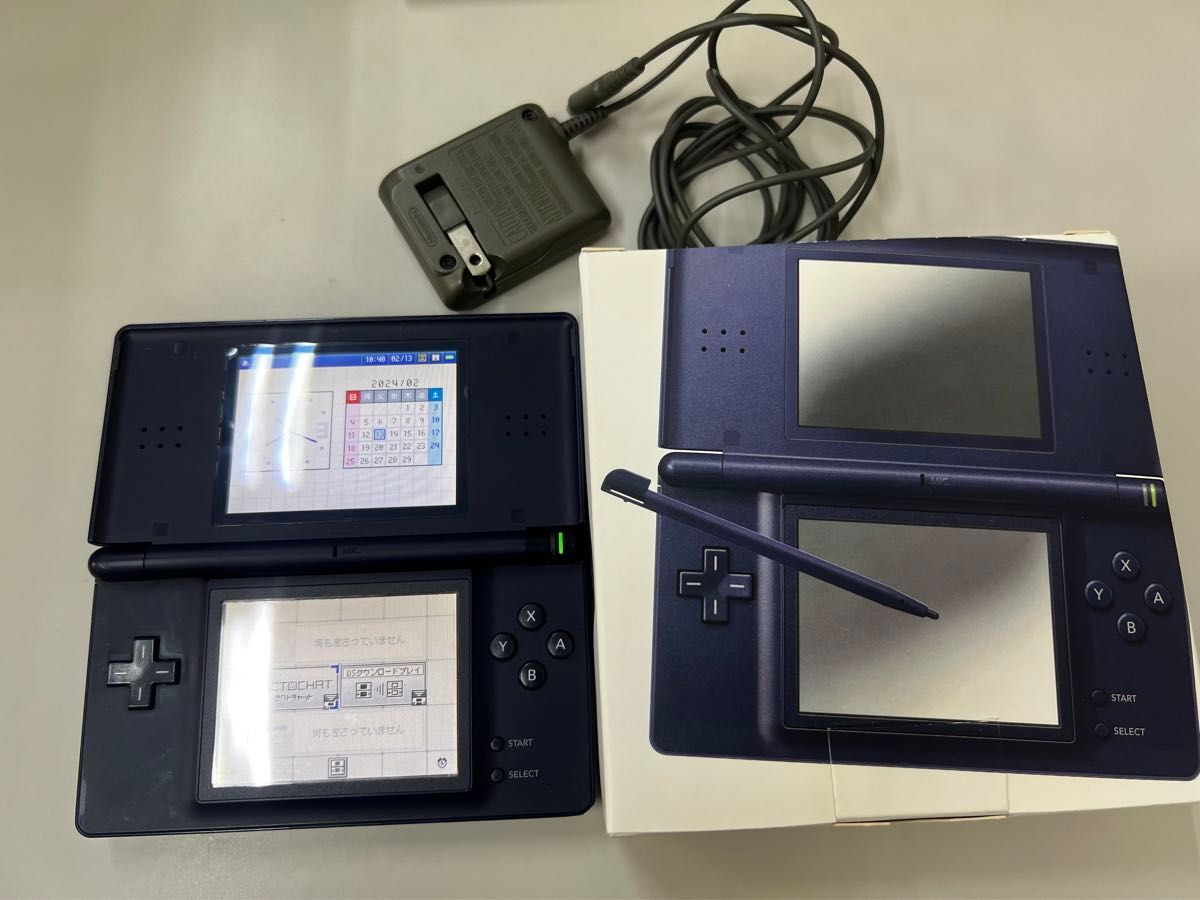 ★中古　任天堂　DS Lite 色enamel Navy 動作確認済　一部破損有