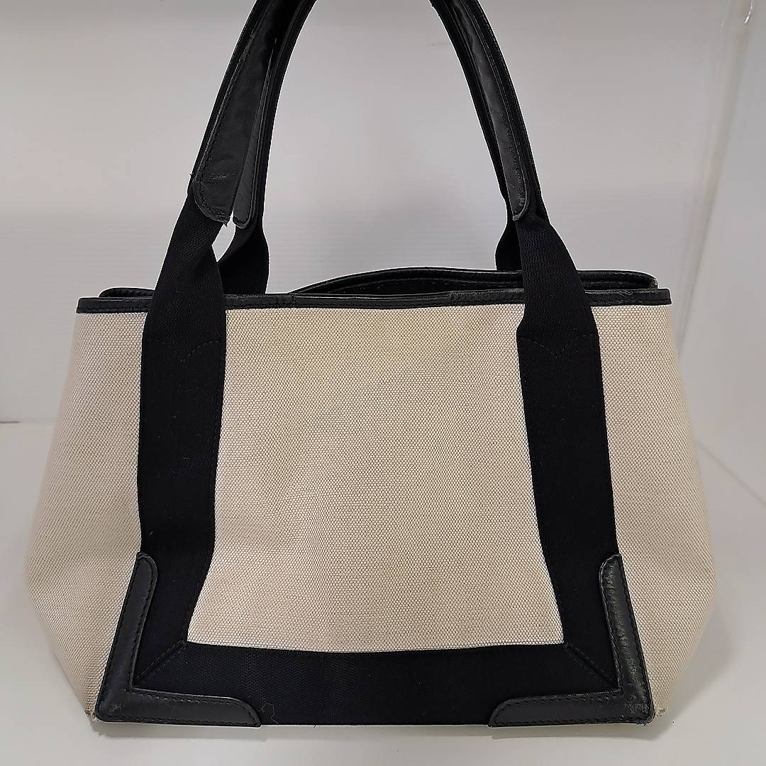 14801/ BALENCIAGA バレンシアガ ネイビーカバス 339933・1081・A・002123 トートバッグ ハンドバッグ ホワイト_画像2