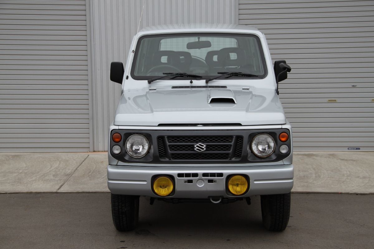  indoor keeping rare one owner Jimny JA22W 5 speed manual 4WD turbo color fading less considerably beautiful MT car land venture 