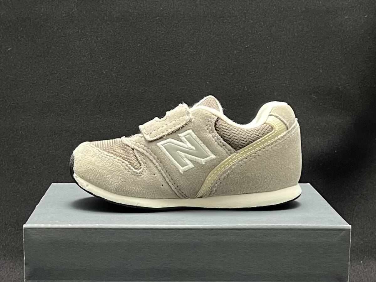 【中古】ニューバランス new balance FS996CAI 14.0m グレー キッズシューズ 箱付き_画像5