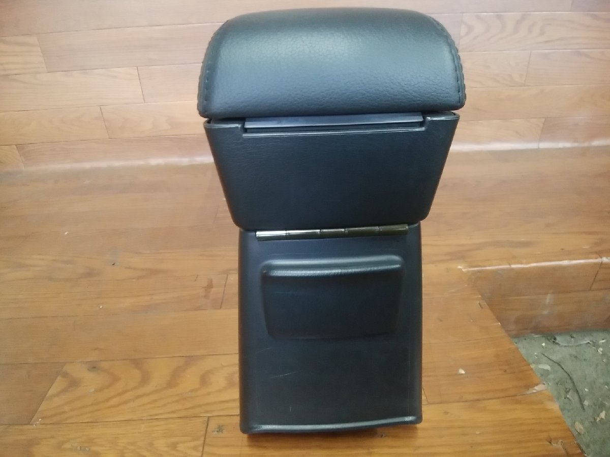 O#443 Primera Camino Wagon 1.8G GF-WQP11 latter term (Ⅲ type ) original center console box armrest armrest .* gome private person delivery un- possible *