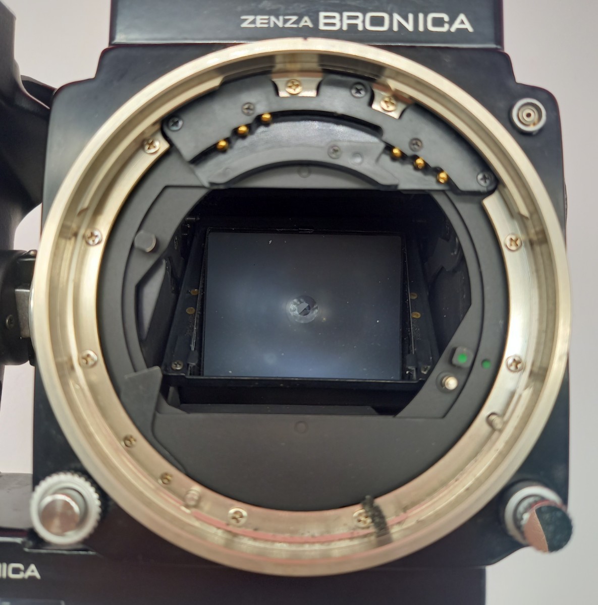 ■ ZENZA BRONICA ETR ボディ 中判フィルムカメラ ZENZANON MC 50mm F2.8 レンズ 動作確認済 シャッターOK 付属品 ゼンザブロニカ_画像7