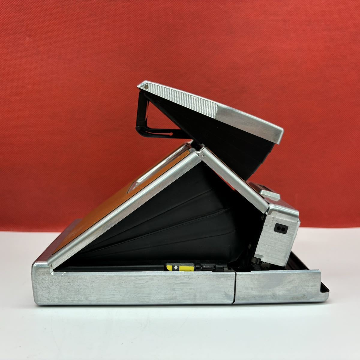 ◆ Polaroid SX-70 LAND CAMERA SONAR AutoFocus インスタントカメラ 動作未確認 ポラロイド _画像4