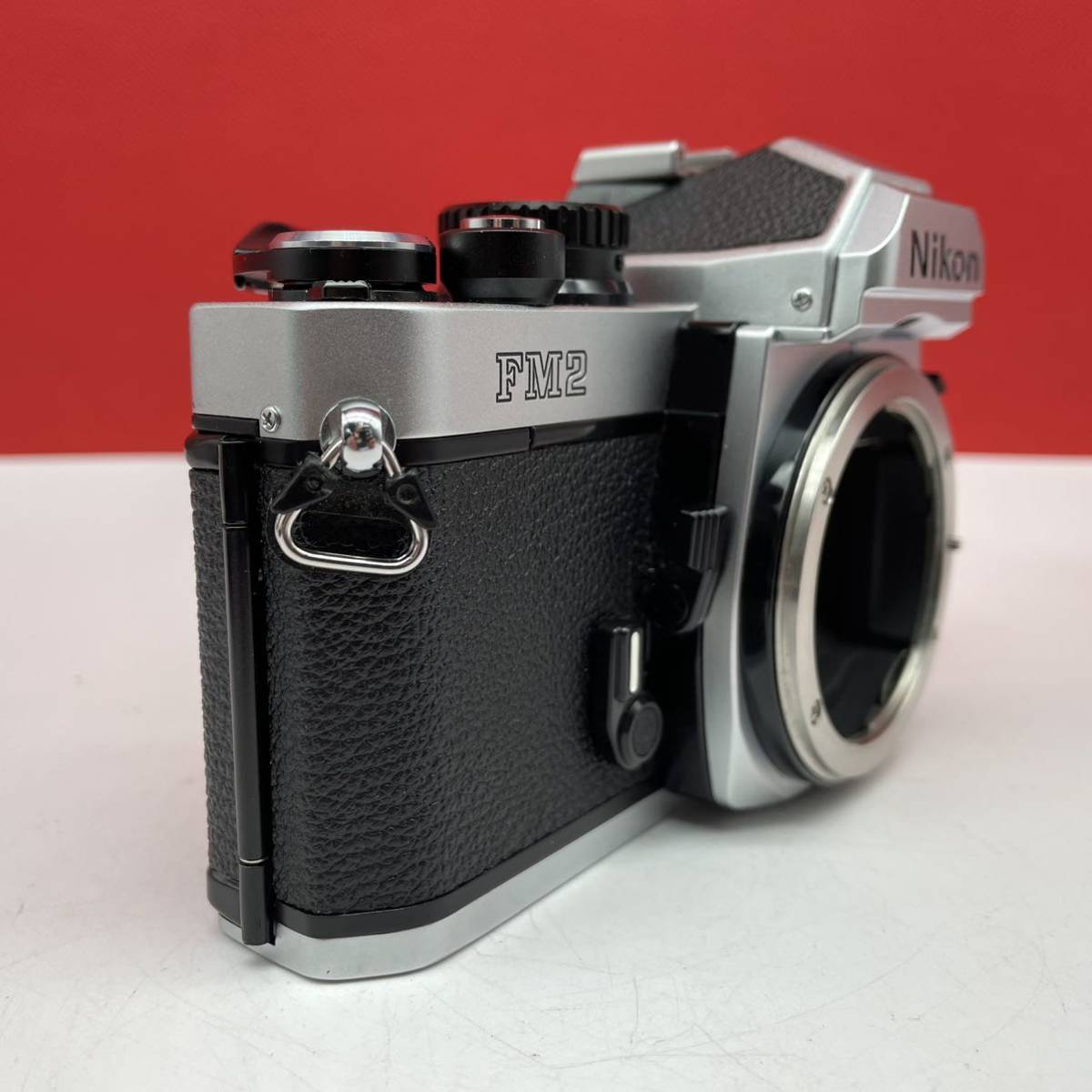 □ Nikon FM2N フィルムカメラ 一眼レフカメラ ボディ シャッター、露出計OK ニコン_画像2