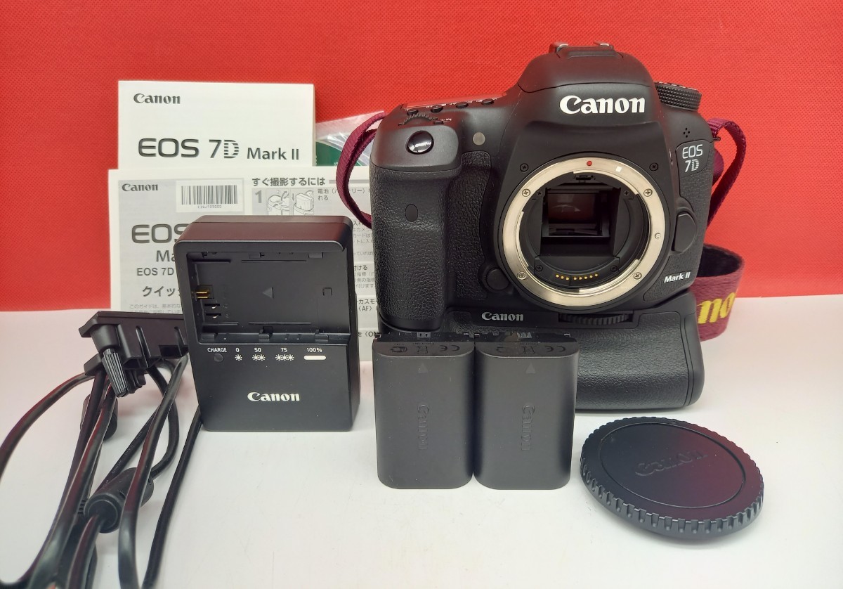 ■ Canon EOS 7D Mark II ボディ 動作確認済 シャッター、フラッシュOK デジタル一眼レフカメラ BG-E16 バッテリーグリップ キャノン_画像1