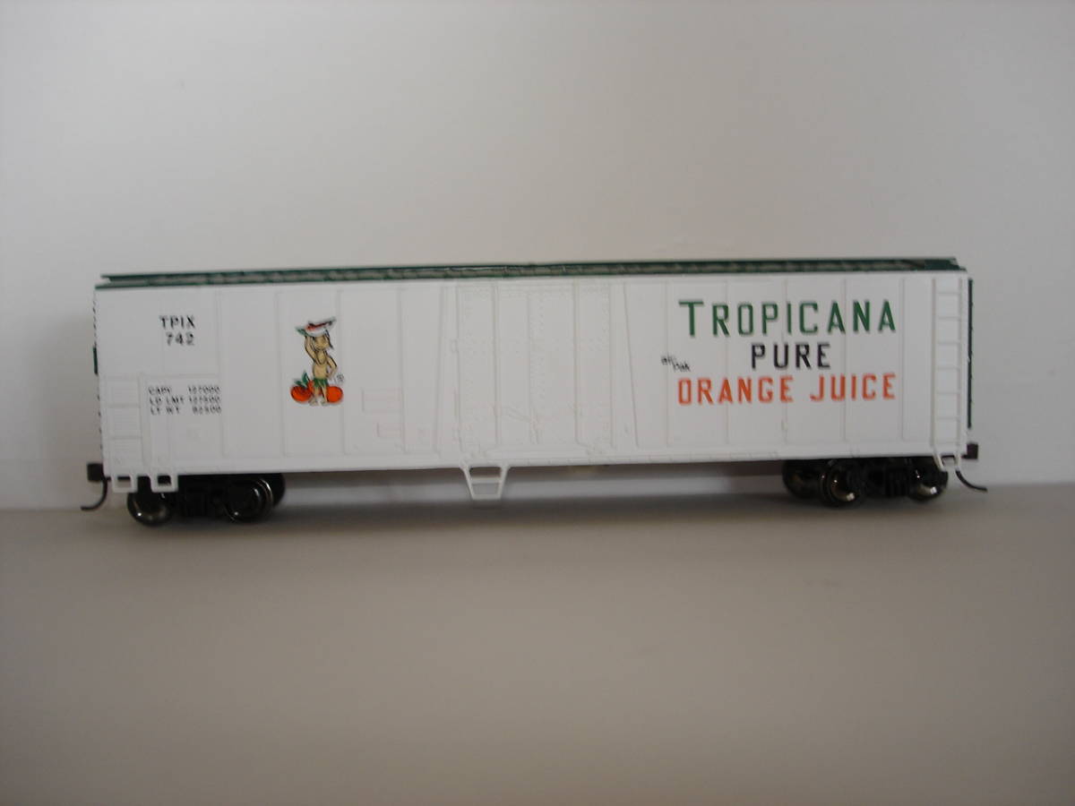 Bachmann　50’Steel　Reefer　Tropicana-1_画像3