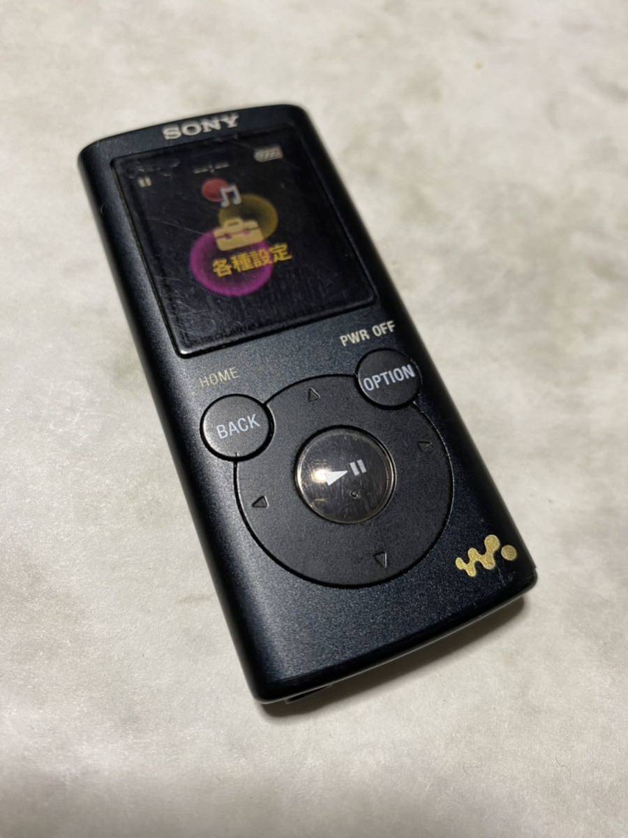 【送料無料】ソニー デジタルウォークマン NW-E053♪ブラック 4GB SONYWALKMAN♪即決ポータブルオーディオプレーヤーdigital media player_画像1