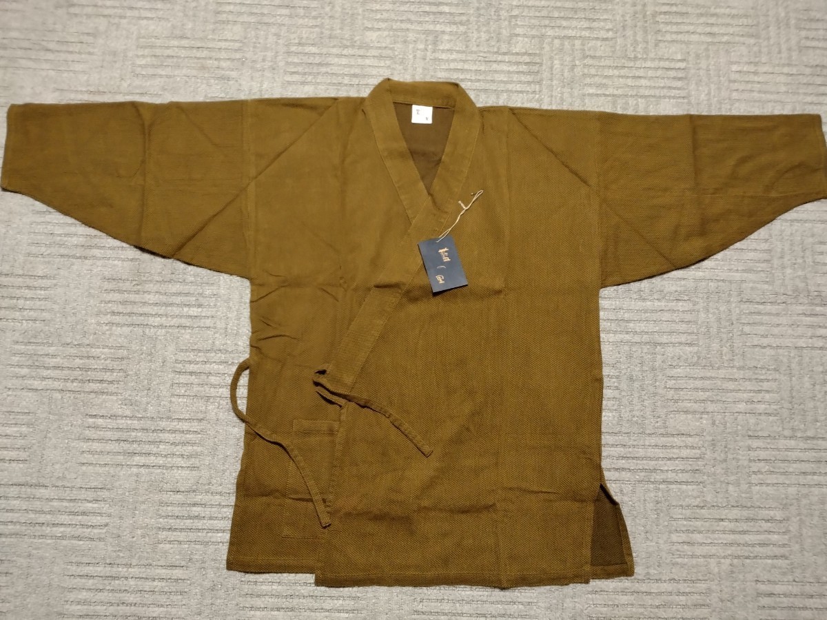 岡山 井原 日本製 藍の里 刺し子作務衣 上下セット Lサイズ マスタード 最高級 和装 和服 甚平 法衣 袈裟 仏教 装束 仏具 威儀 職人 倉敷_画像2