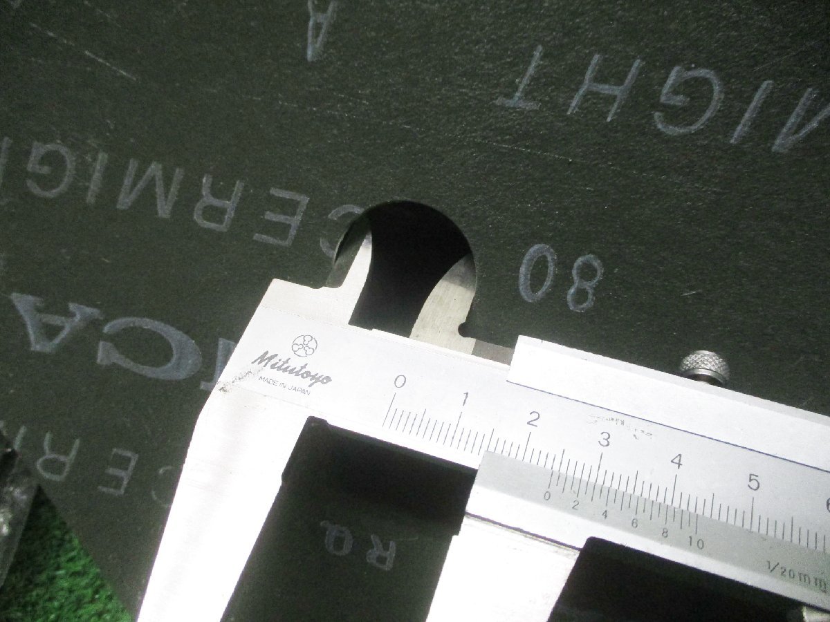 成落h499 日本コーテッドアブレーシブ ■8角ファイバージスク A80 研磨 やすり 対辺約165mm 内径約24mm ★100枚セット_画像4
