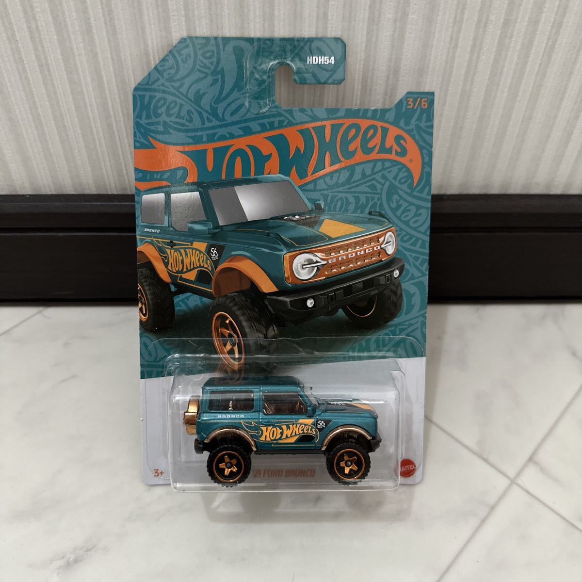 日本販売なし ホットウィール HotWheels 56周年記念 Pearl&Chrome パール&クローム '21 FORD BRONCO フォード ブロンコ 2024 グリーン 56TH_画像1