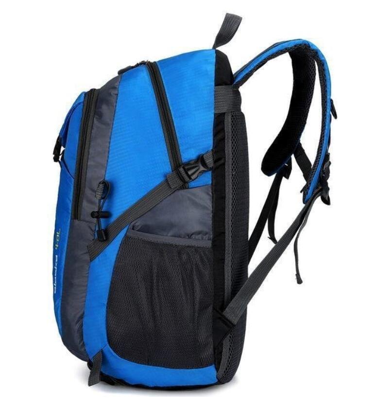 メンズリュック レディースリュック 防水 スポーツ 軽量 32L アウトドア キャンプ ジム 登山 散歩 　レッド_画像3