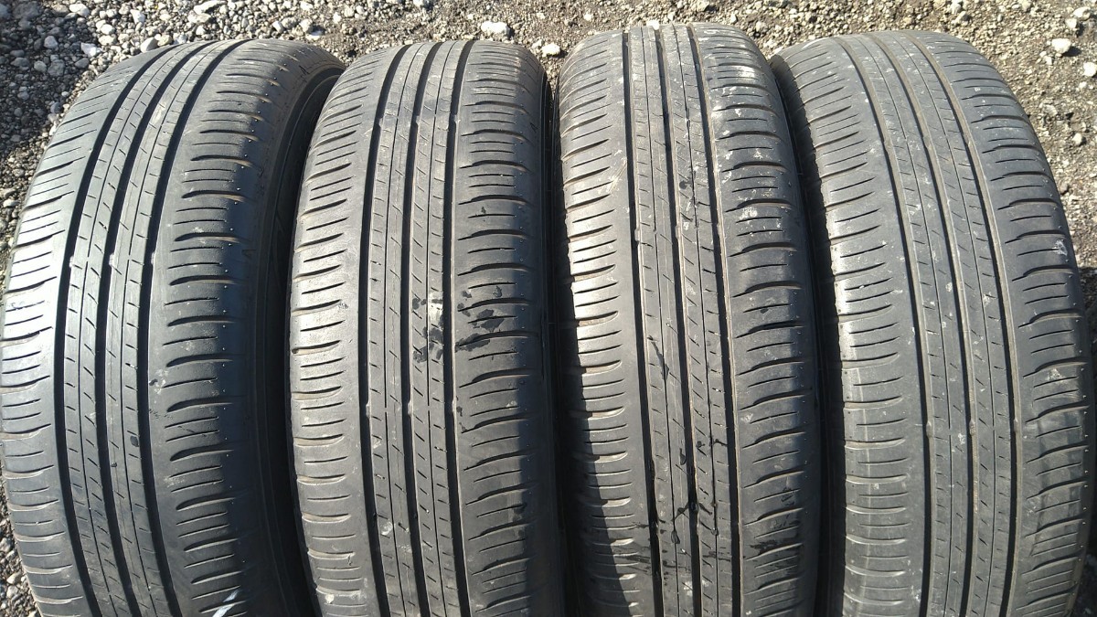 No4 中古タイヤ 195/65R16　 DL エナセーブEC300+　送料込み 4本　ダンロップ _画像2