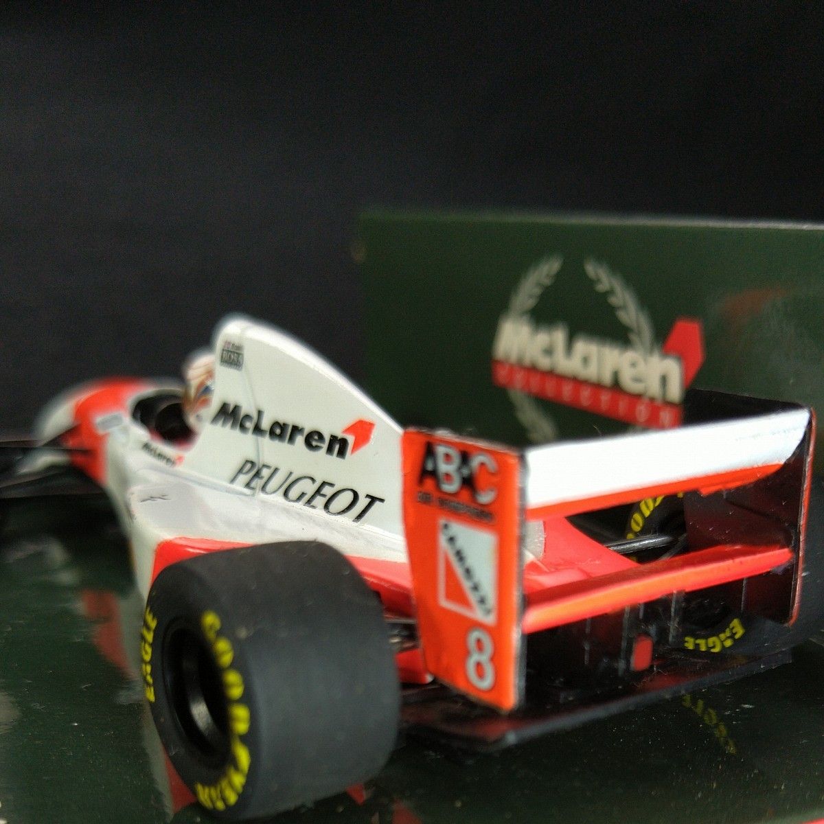 ミニカー 1/43 ミニチャンプス McLAREN MP4/9 PEUGEOT M.BRUNDLE